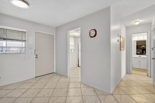 2152 NE 1st Way # 205, Boynton Beach FL 33435 - Boynton Beach, FL - Photo 4