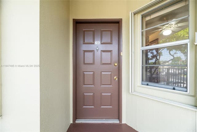 13000 SW 15th Ct # 206U, Pembroke Pines FL 33027 - Pembroke Pines, FL - Photo 3