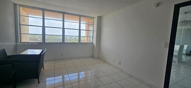 2025 NE 164th St # 914, North Miami Beach FL 33162 - North Miami Beach, FL - Photo 6