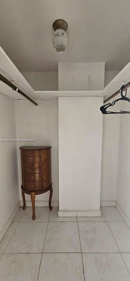 2025 NE 164th St # 914, North Miami Beach FL 33162 - North Miami Beach, FL - Photo 7
