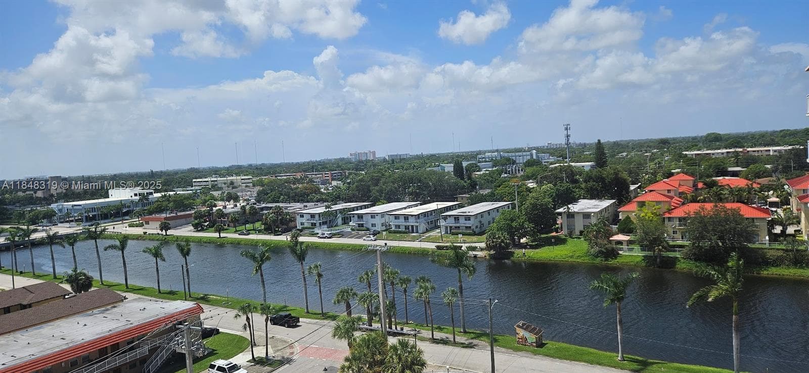 2025 NE 164th St # 914, North Miami Beach FL 33162 - North Miami Beach, FL - Photo 1