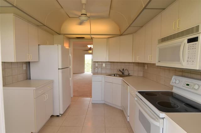 3575 Broken Woods Drive # 502, Coral Springs FL 33065 - Coral Springs, FL - Photo 6