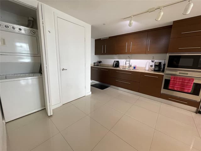 485 Brickell Ave # 3711, Miami FL 33131 - Miami, FL - Photo 3