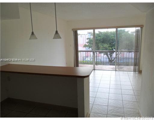 10900 SW 104th St # 323, Miami FL 33176 - Miami, FL - Photo 2