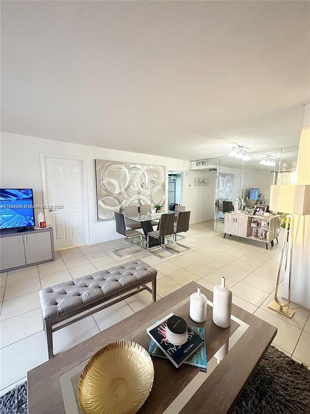 2750 NE 183rd St # 1404, Aventura FL 33160 - Aventura, FL - Photo 3