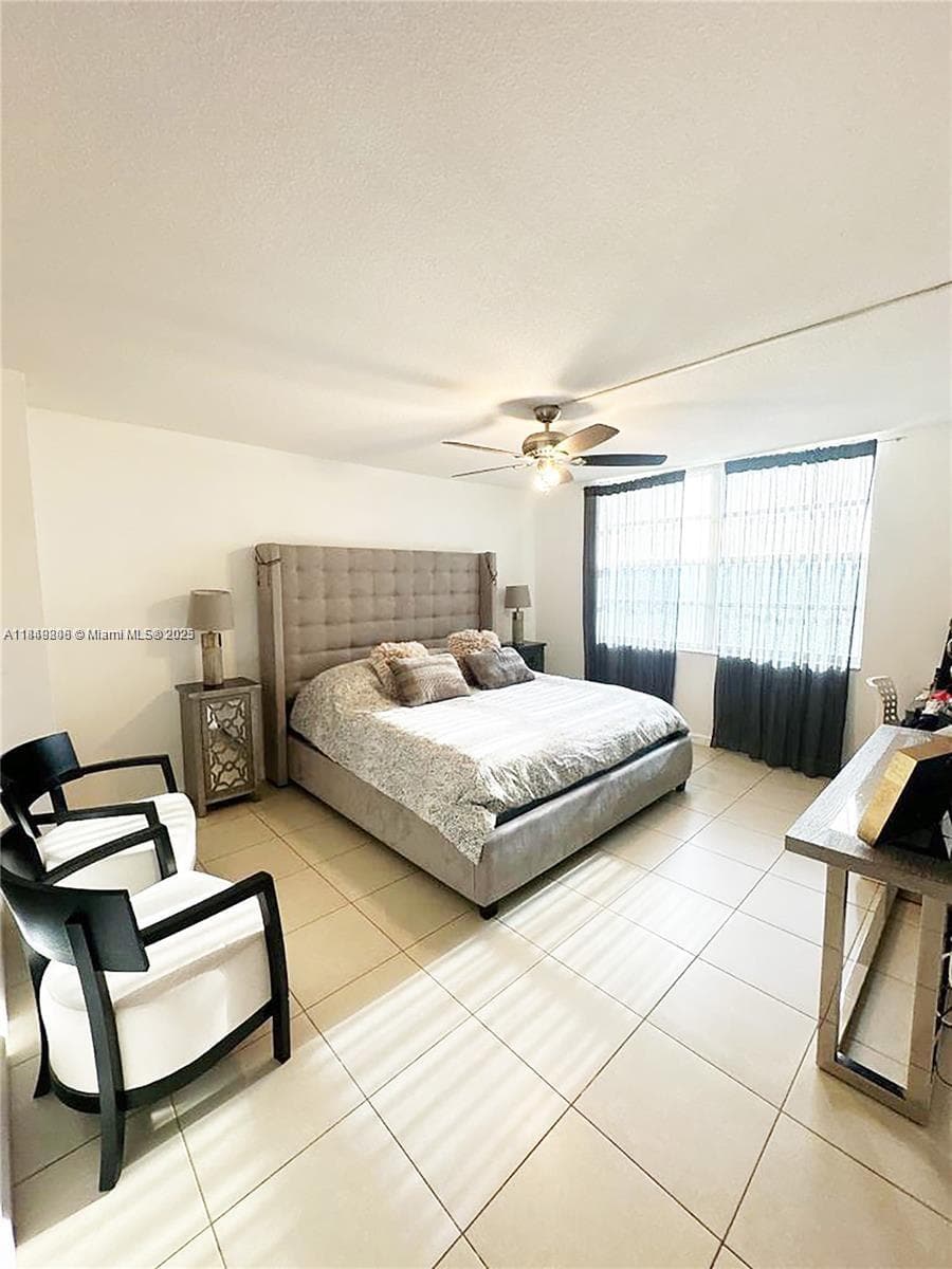 2750 NE 183rd St # 1404, Aventura FL 33160 - Aventura, FL - Photo 1