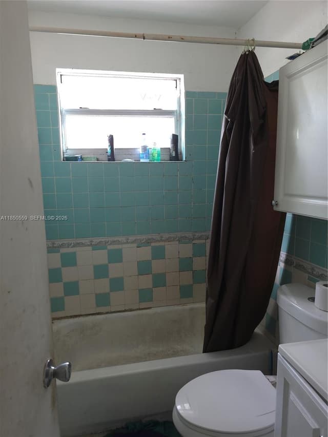 163 NW 18th Ct, Miami FL 33125 - Miami, FL - Photo 4