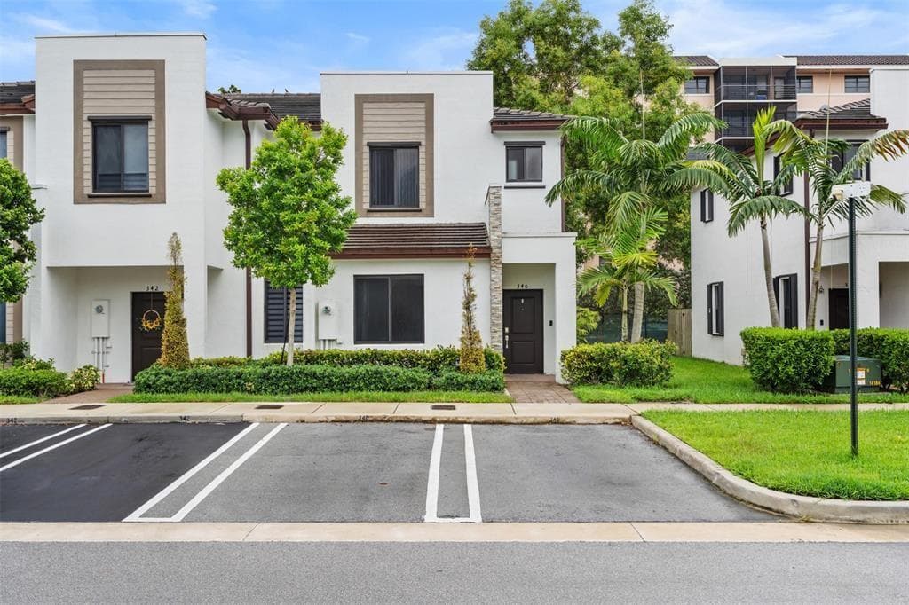 340 NE 208th Terrace # 340, Miami FL 33179 - Miami, FL - Photo 1