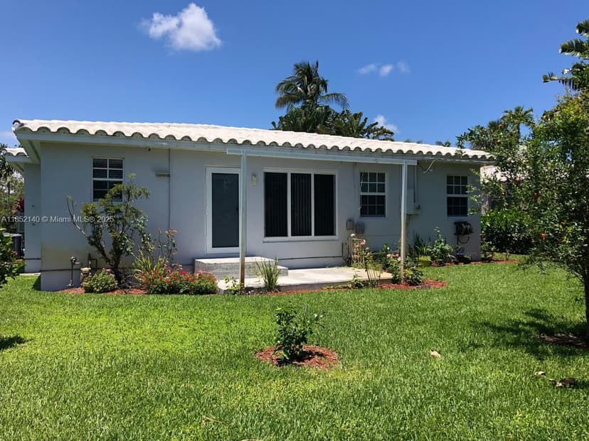 1538 Funston St, Hollywood FL 33020