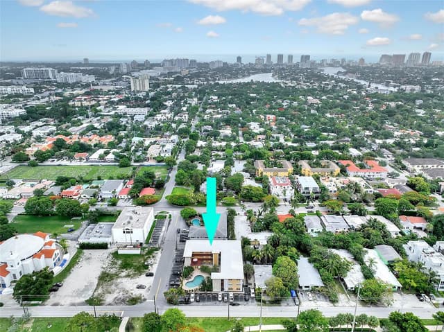 744 NE 14th Avenue # 4, Fort Lauderdale FL 33304 - Fort Lauderdale, FL - Photo 2
