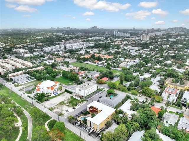 744 NE 14th Avenue # 4, Fort Lauderdale FL 33304 - Fort Lauderdale, FL - Photo 4