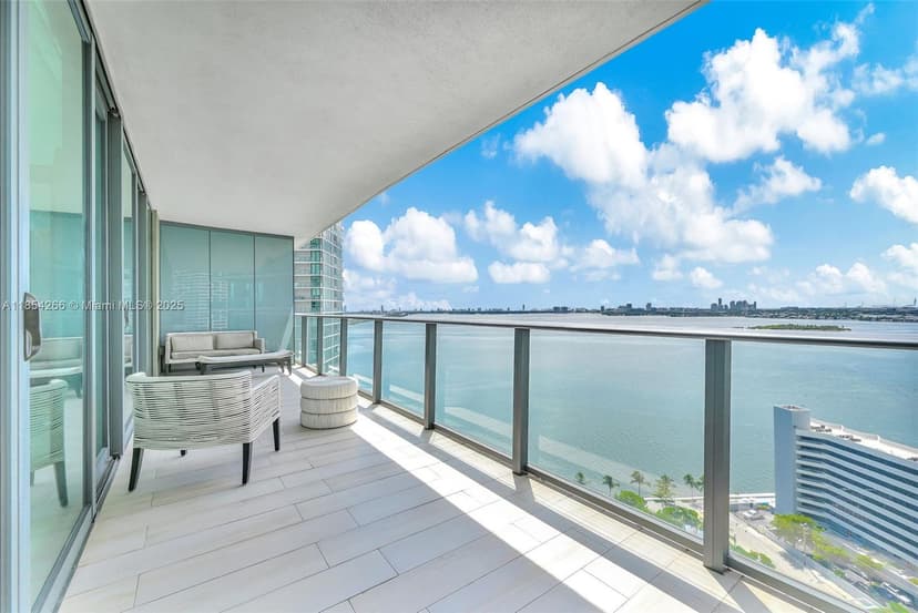 650 NE 32nd St # 2201, Miami FL 33137