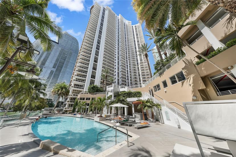 901 Brickell Key Blvd # 3002, Miami FL 33131