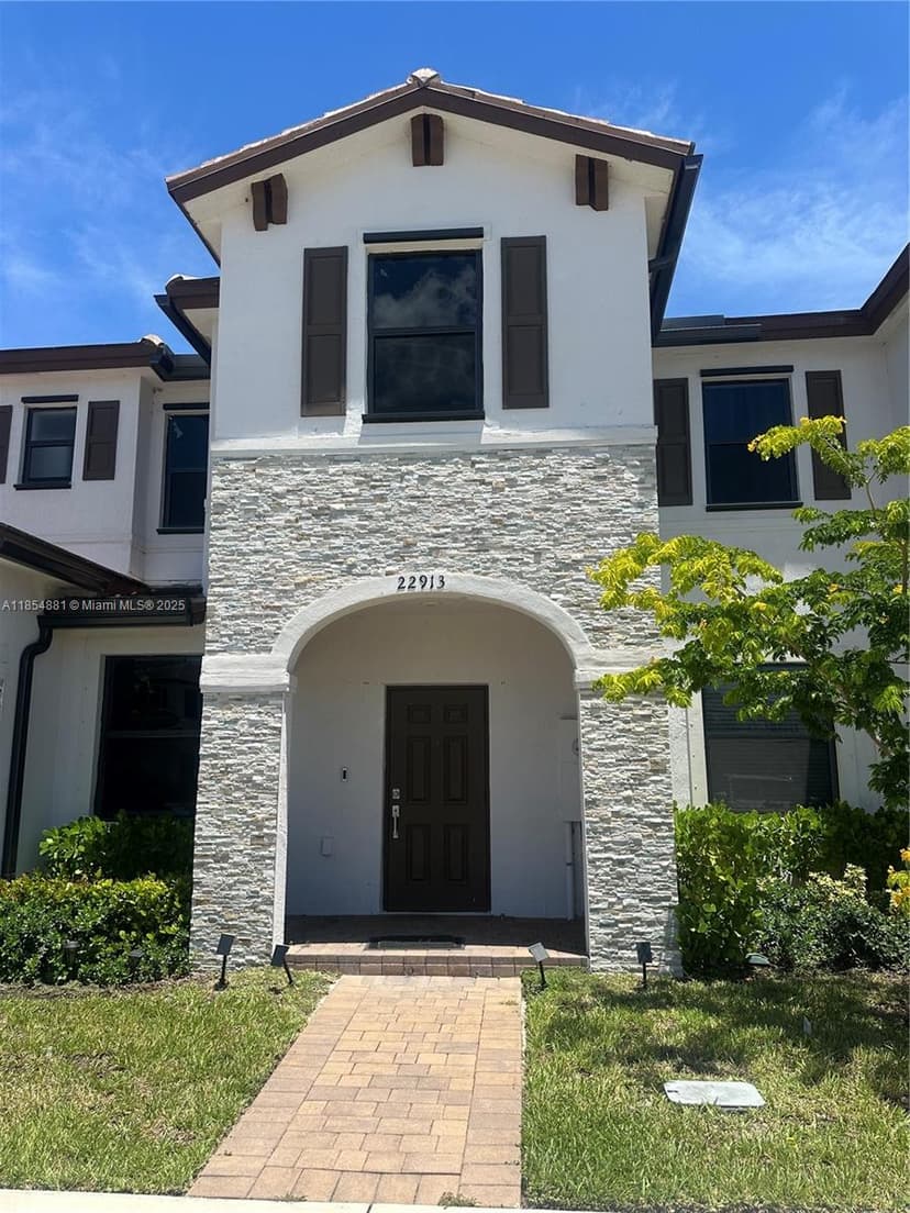 22913 SW 99th Ave, Cutler Bay FL 33190