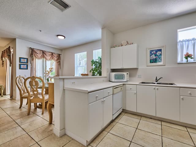 1006 Shoma Drive, Royal Palm Beach FL 33414 - Royal Palm Beach, FL - Photo 6
