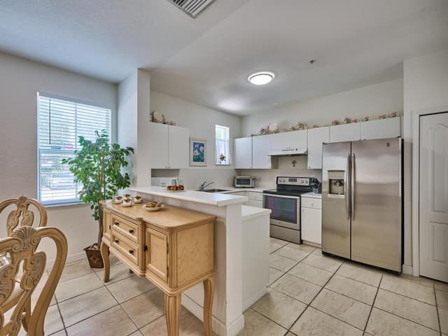 1006 Shoma Drive, Royal Palm Beach FL 33414 - Royal Palm Beach, FL - Photo 5