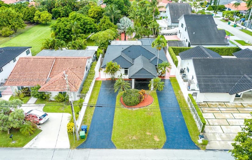 2810 SW 114th Ave, Miami FL 33165