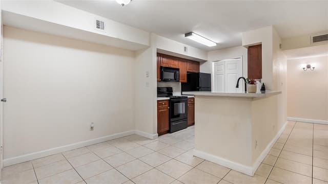 875 Riverside Drive # 717, Coral Springs FL 33071 - Coral Springs, FL - Photo 7