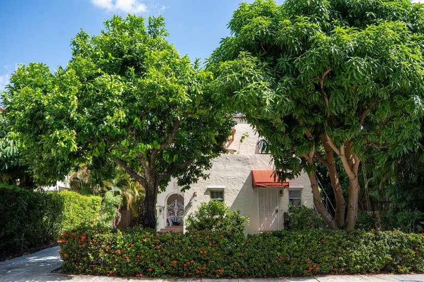 219 Seminole Avenue, Palm Beach FL 33480