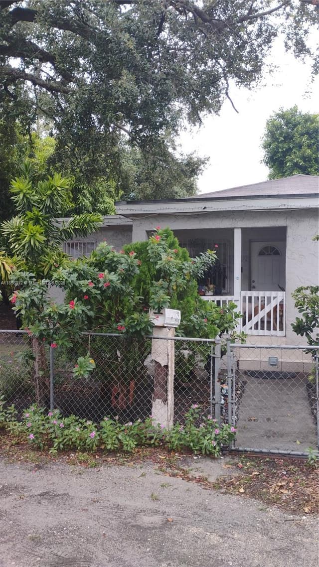 7312 NW 17th Ct, Miami FL 33147 - Miami, FL - Photo 2