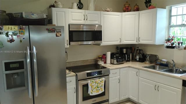7312 NW 17th Ct, Miami FL 33147 - Miami, FL - Photo 6