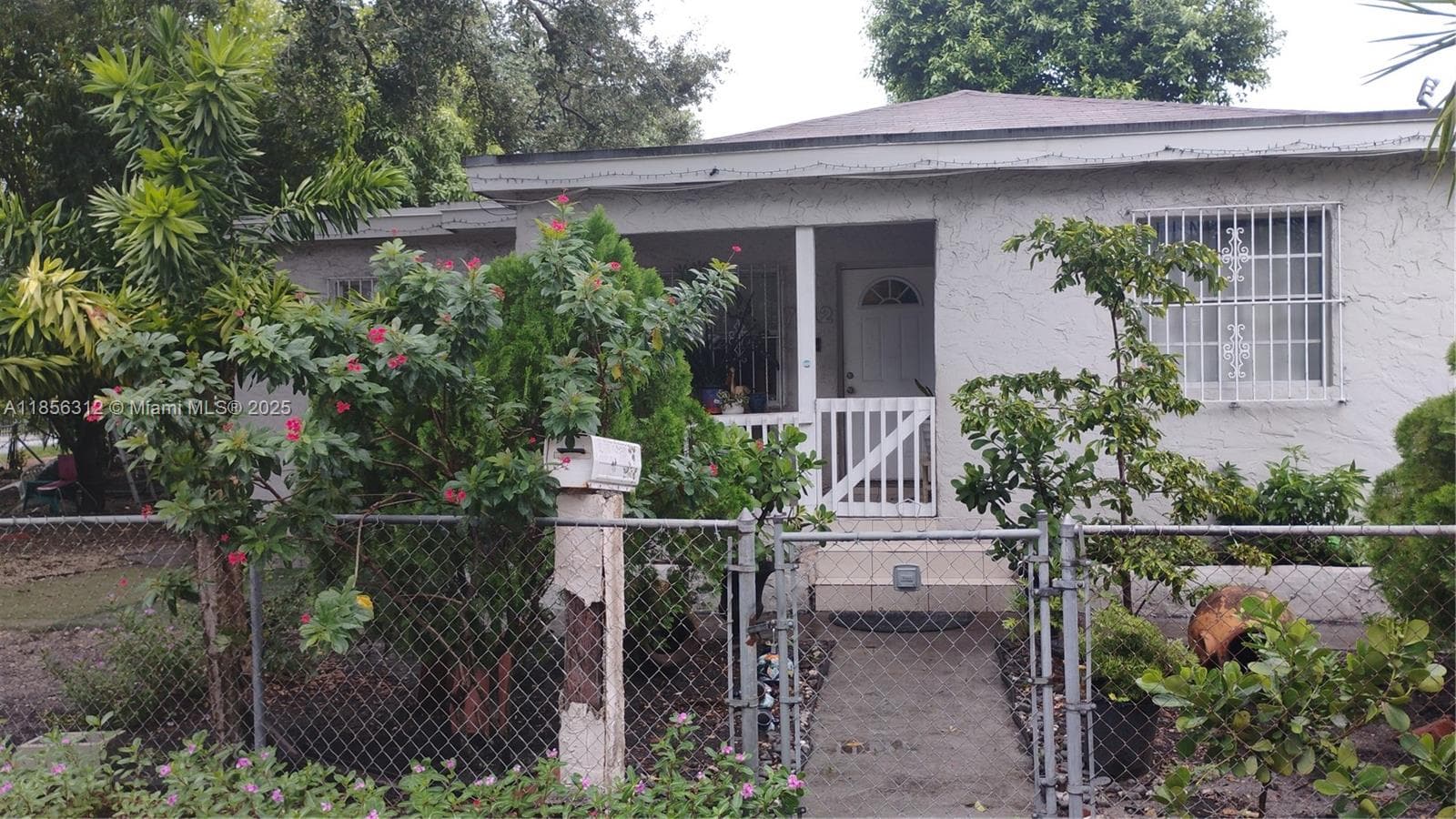 7312 NW 17th Ct, Miami FL 33147