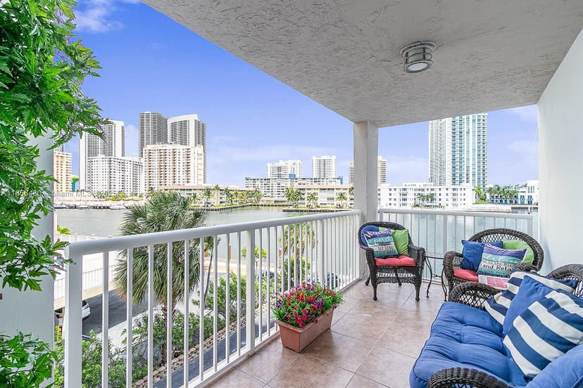 121 Golden Isles Dr # 201, Hallandale Beach FL 33009
