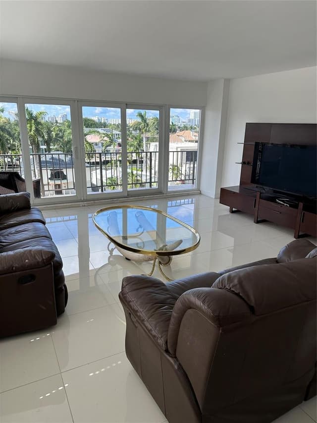 2500 E Las Olas Boulevard # 508, Fort Lauderdale FL 33301 - Fort Lauderdale, FL - Photo 2