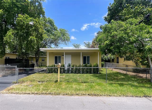 712 NW 17th Avenue, Fort Lauderdale FL 33311 - Fort Lauderdale, FL - Photo 2