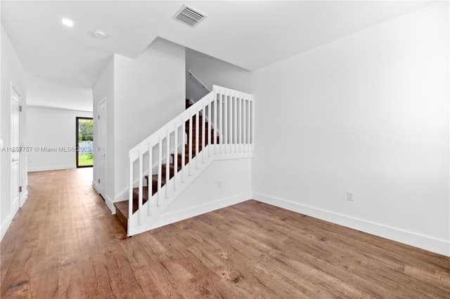880 SW 1st St, Florida City FL 33034 - Florida City, FL - Photo 4
