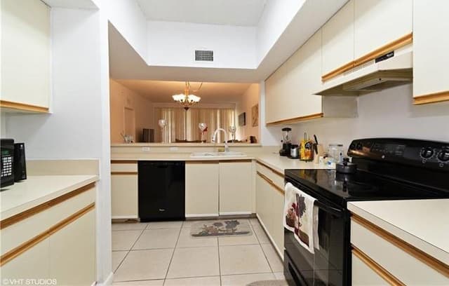 8242 NW 24th Street # 8242, Coral Springs FL 33065 - Coral Springs, FL - Photo 6
