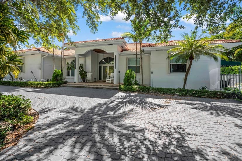 5750 SW 67th Ave, Miami FL 33143