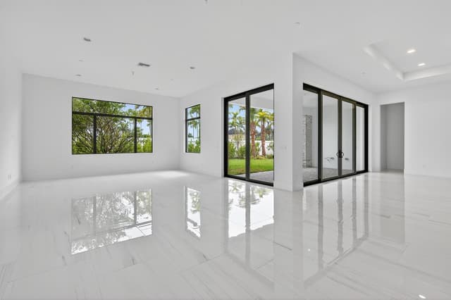 9144 Coral Isles Circle, Palm Beach Gardens FL 33412 - Palm Beach Gardens, FL - Photo 3