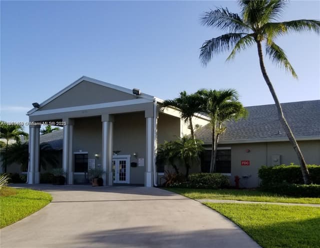 889 Hamilton Dr # 889I, Homestead FL 33034 - Homestead, FL - Photo 2