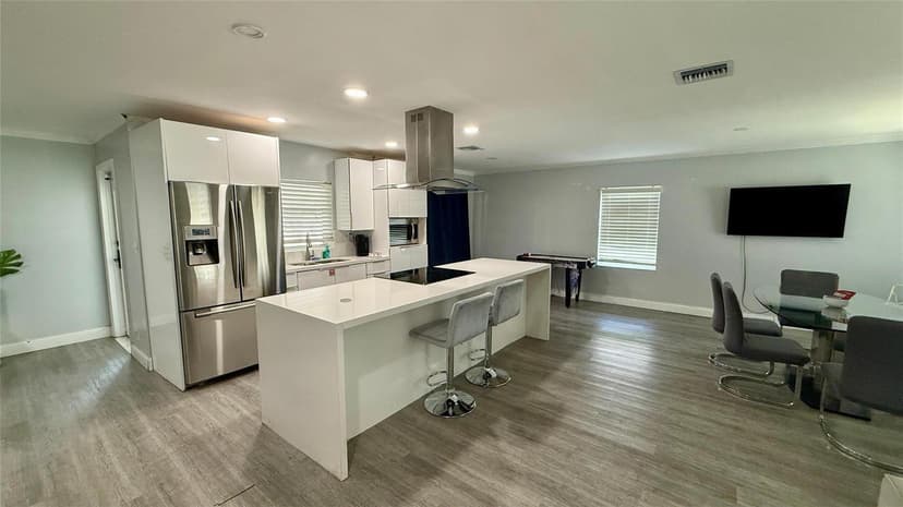 8231 SW 9th Street, North Lauderdale FL 33068