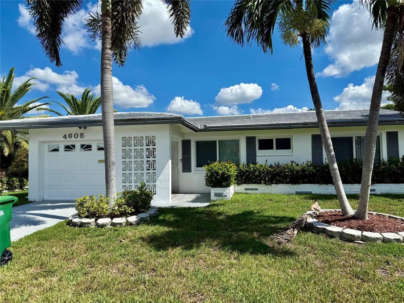 4605 NW 49th Street, Tamarac FL 33319