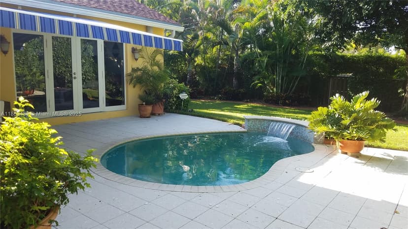 1612 Funston St, Hollywood FL 33020