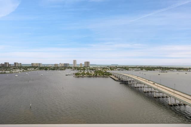 2640 Lake Shore Drive # 2011, Riviera Beach FL 33404 - Riviera Beach, FL - Photo 4
