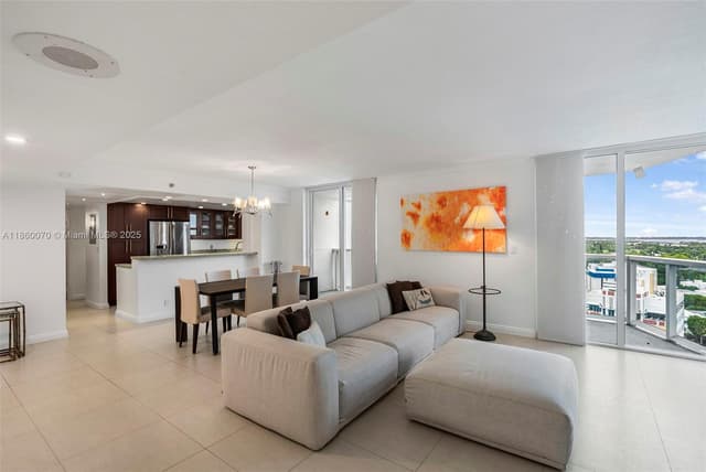 2401 Collins Ave # 1808, Miami Beach FL 33140 - Miami Beach, FL - Photo 2