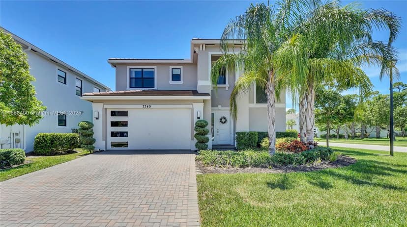 7349 Stella Ln, Lake Worth FL 33463