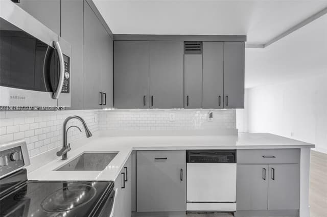 6900 Bay Dr # 11F, Miami Beach FL 33141 - Miami Beach, FL - Photo 7
