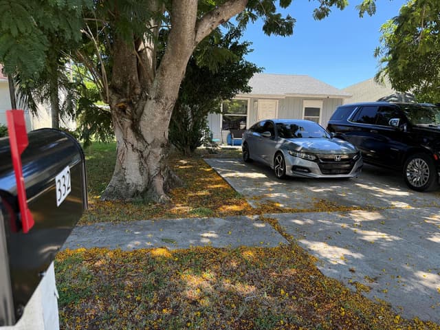 332 Fleming Avenue, FL 33463 - Photo 7