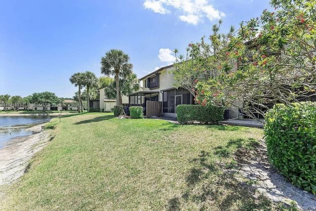 4575 S Carambola Cir S # 27206, Coconut Creek FL 33066 - Coconut Creek, FL - Photo 7