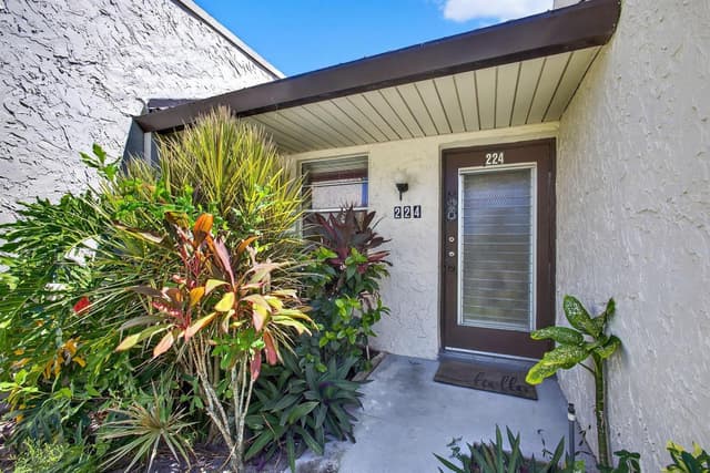 224 Lake Constance Drive # 224, West Palm Beach FL 33411 - West Palm Beach, FL - Photo 2