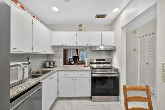 224 Lake Constance Drive # 224, West Palm Beach FL 33411 - West Palm Beach, FL - Photo 6