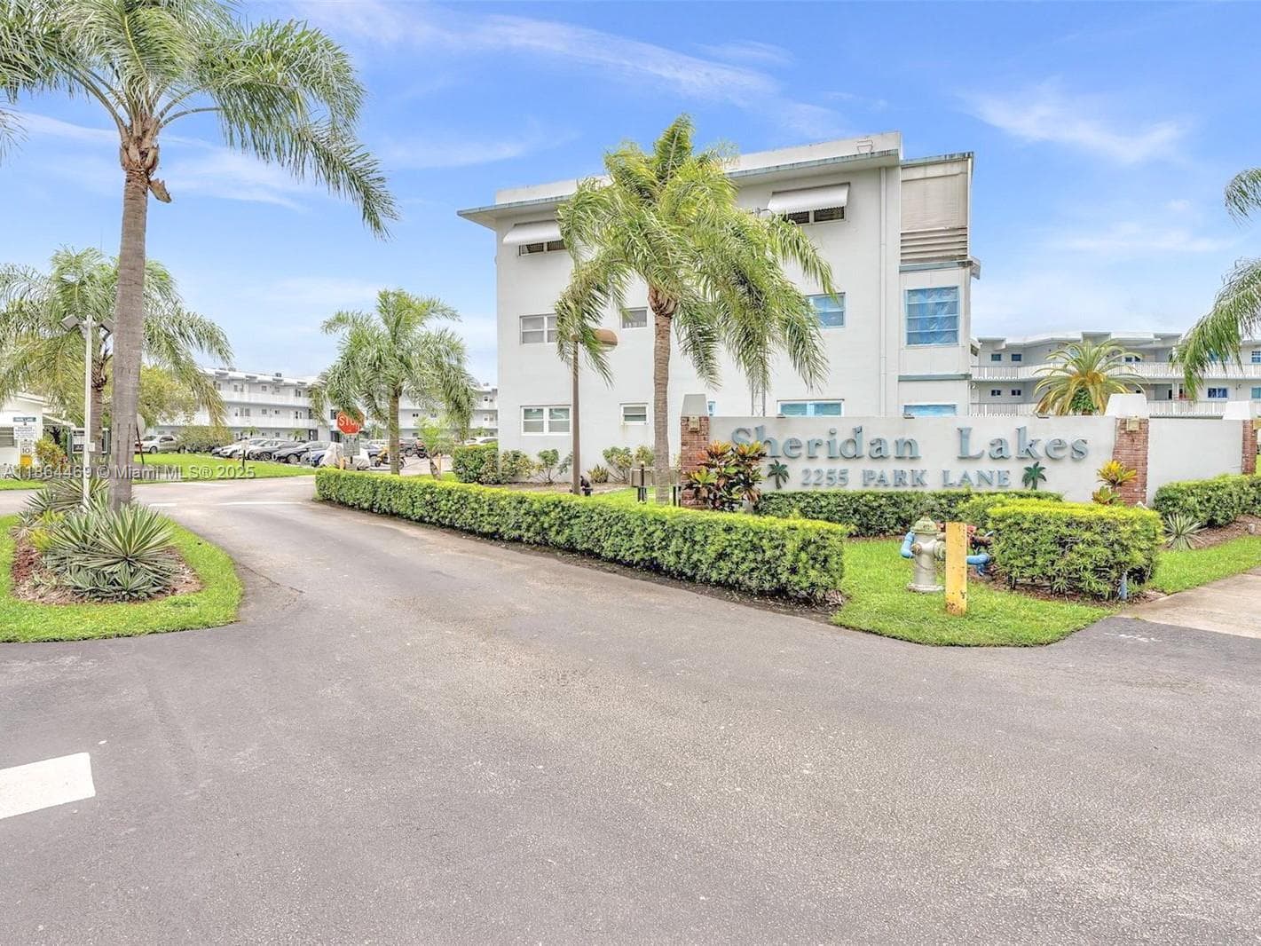 2300 Park Ln # 105, Hollywood FL 33021 - Hollywood, FL - Photo 1
