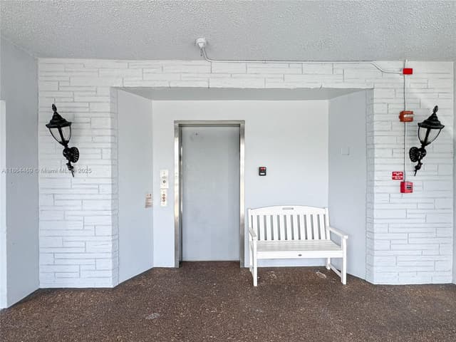2300 Park Ln # 105, Hollywood FL 33021 - Hollywood, FL - Photo 5