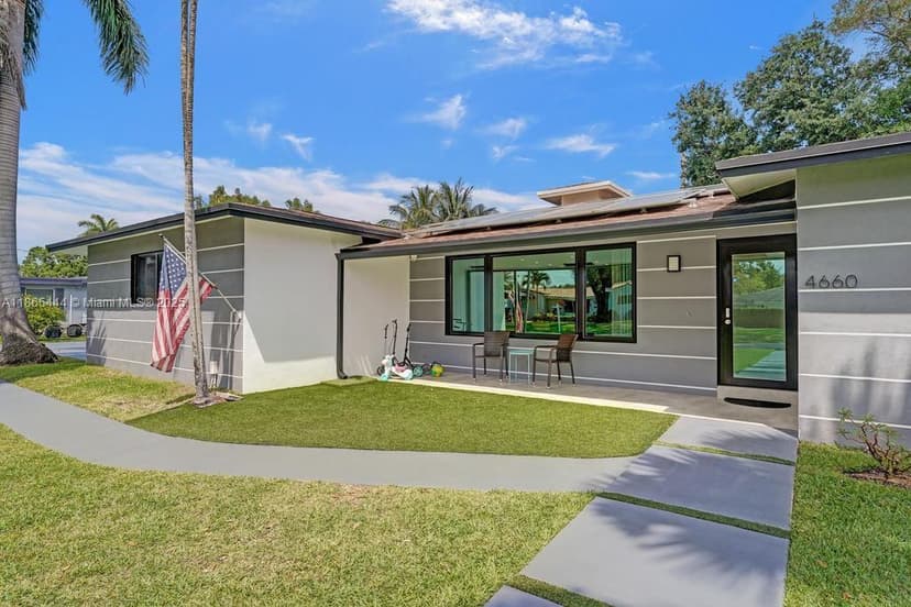 4660 SW 37th Ave, Dania Beach FL 33312