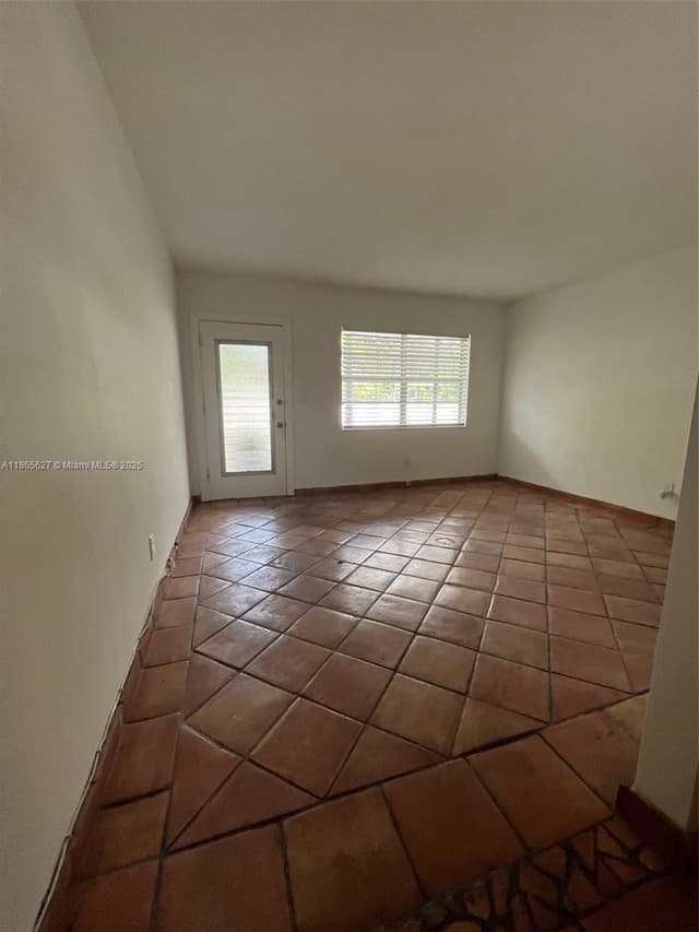 645 NE 77th St # 6, Miami FL 33138 - Miami, FL - Photo 6