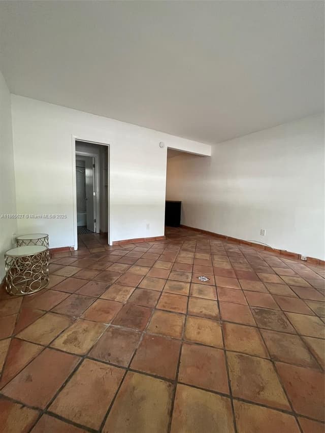 645 NE 77th St # 6, Miami FL 33138 - Miami, FL - Photo 7